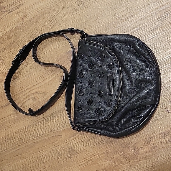 Marc Jacobs Bags Marc Jacobs Grommet Natasha Crossbody Poshmark